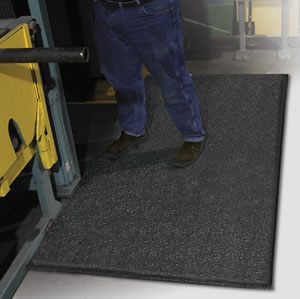 AirLift Plus with Stain Guard - Commercial industrial Antifatigue Mat - Product Usage