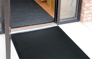 Frontline Clean Step All Weather Exterior Entrance Mat