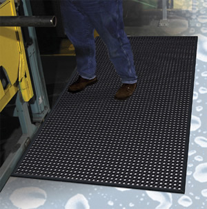 WorkStep - All Rubber Commercial Industrial Work Safety Mat - Product Usage Photo